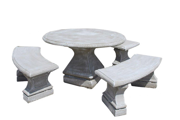 Round Table 1.3m & 3 Curved Benches